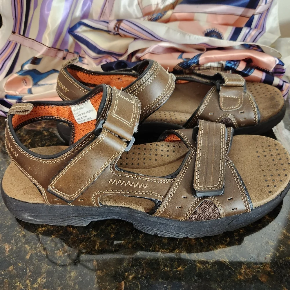 St.johns Bay Memory Foam shoes